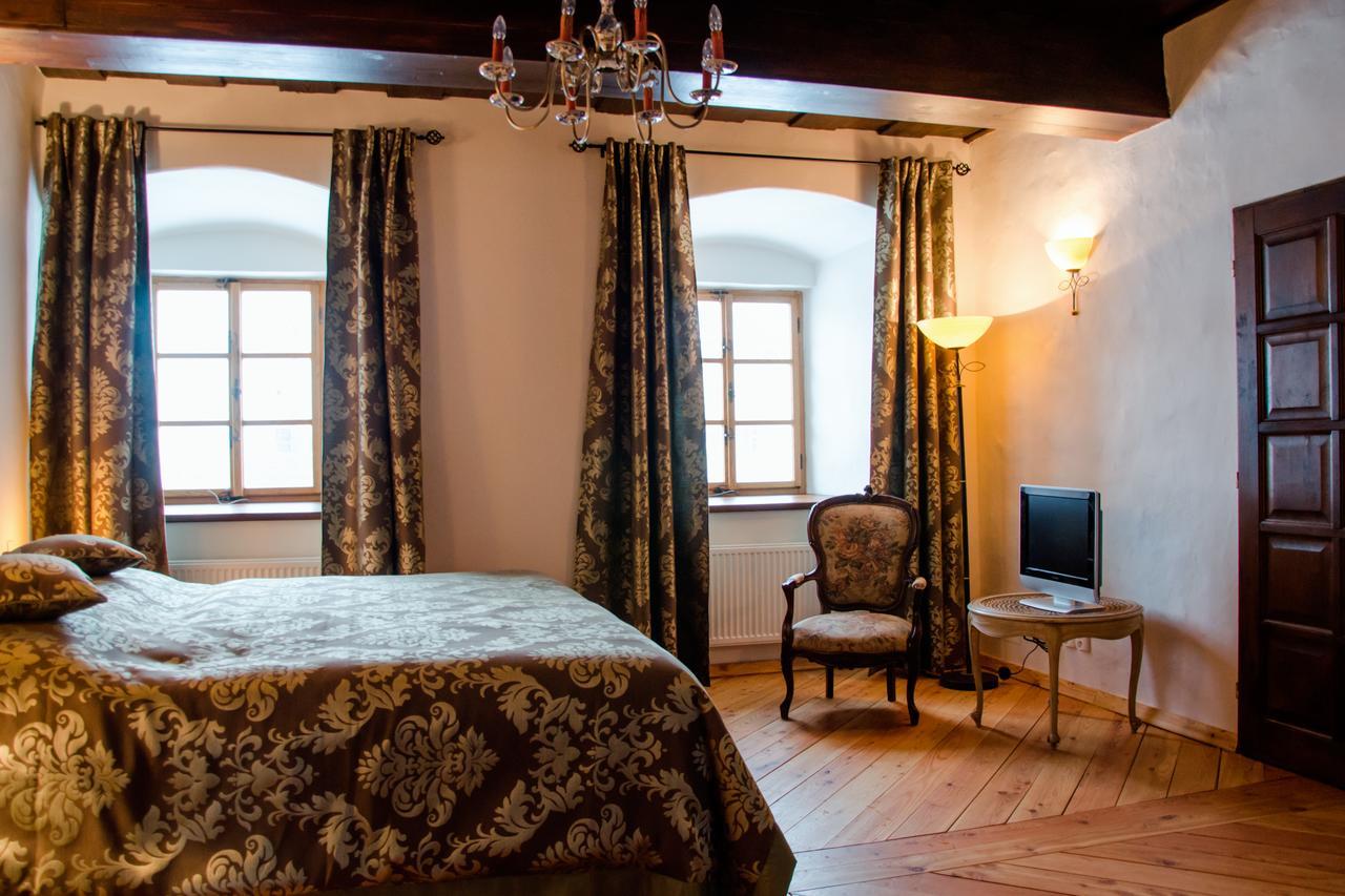 Zamek Kolstejn - Hotel Chateau Goldenstein Branná Exteriör bild